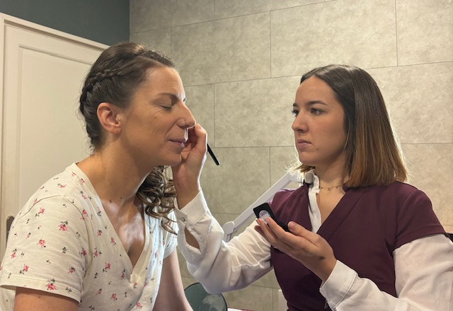 MAQUILLAGE PERMANENT MAQUILLAGE COURS BON CADEAU TRICOPIGMENTATION MAQUILLAGE MASSAGE DETENTE BIEN ETRE CARTE CADEAU EN NORMANDIE DOUVRES LA DELIVRANDE PRES DE CAEN EN NORMANDIE CALVADOS